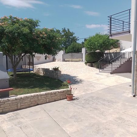 Village Heaven Bokordici Exterior photo